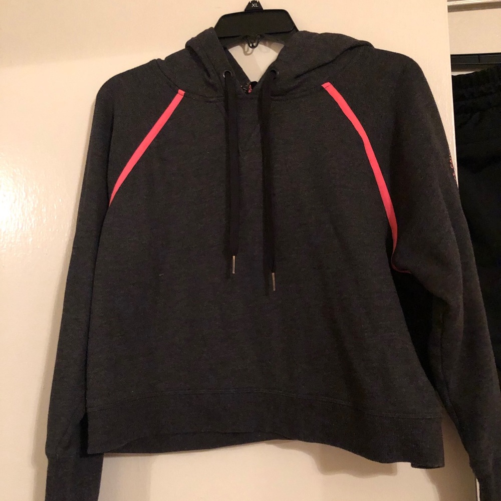 Hoodies - Picture 4 of 4
